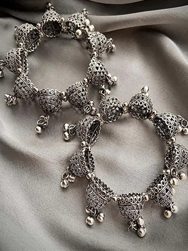 Oxidised 8 cap Bracelet