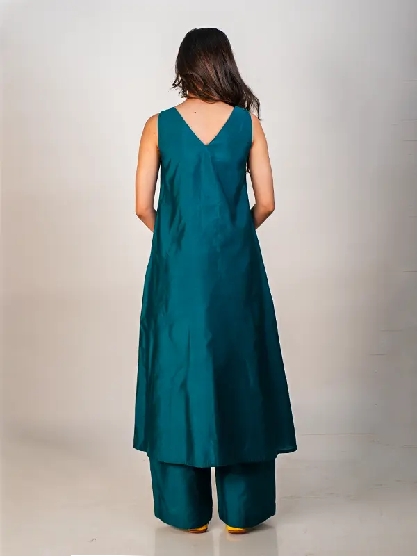 Green A-Line Kurta Set - Image 3