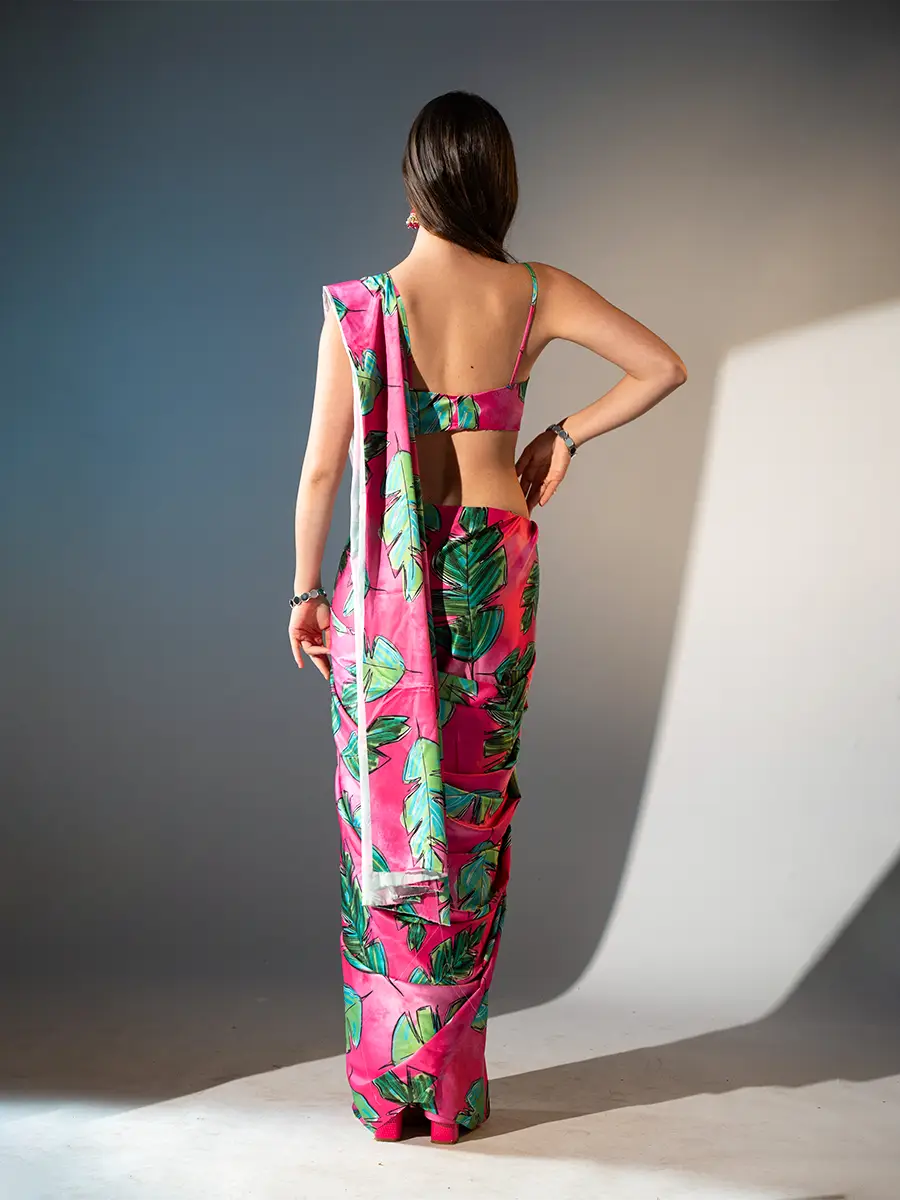 Retro Printed Satin Saree - Image 5