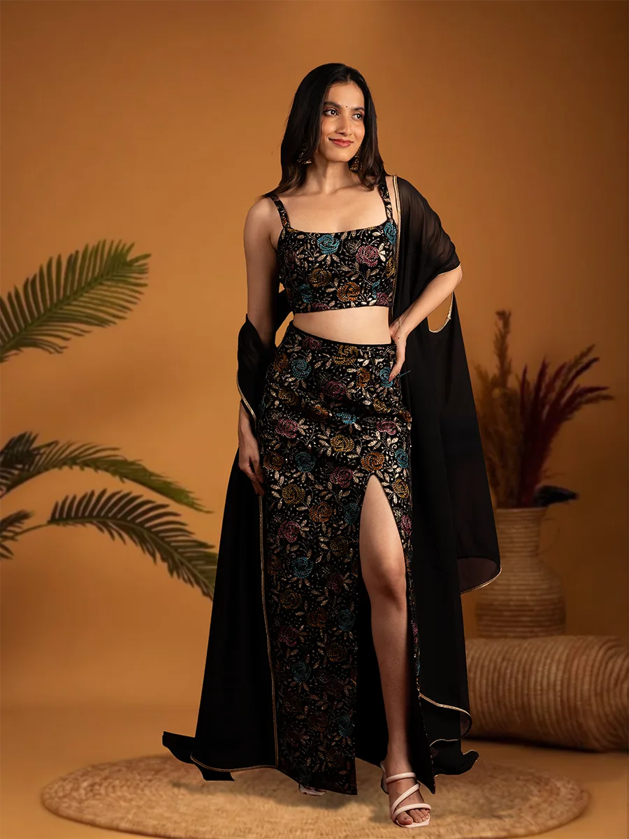 Velvet Crop Top with High Slit Skirt and Cape - Image 3