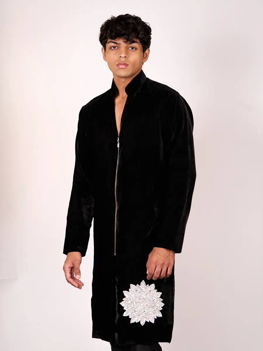 Black Embellished Velvet Kurta Set - Image 5