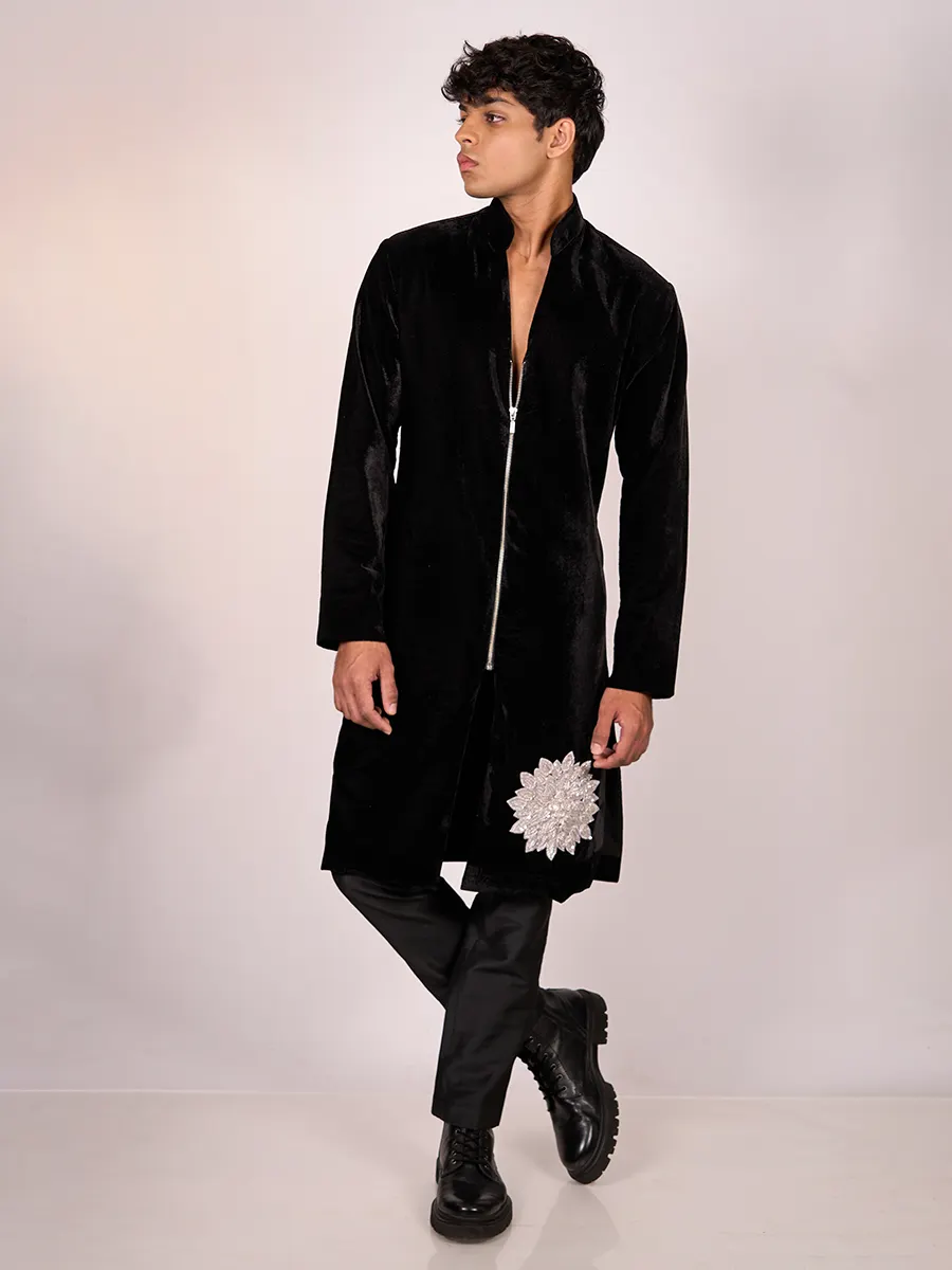 Black Embellished Velvet Kurta Set - Image 7